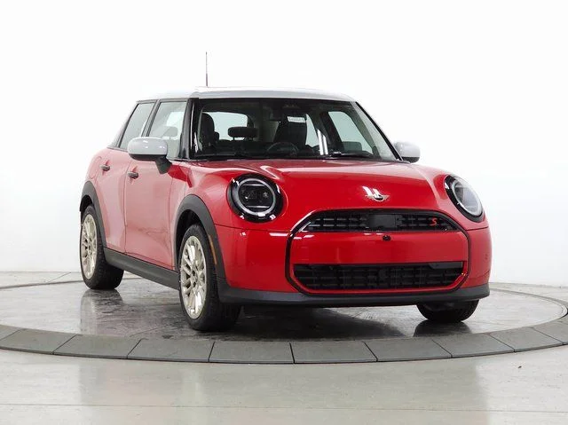 2025 MINI Hardtop Cooper S's photo