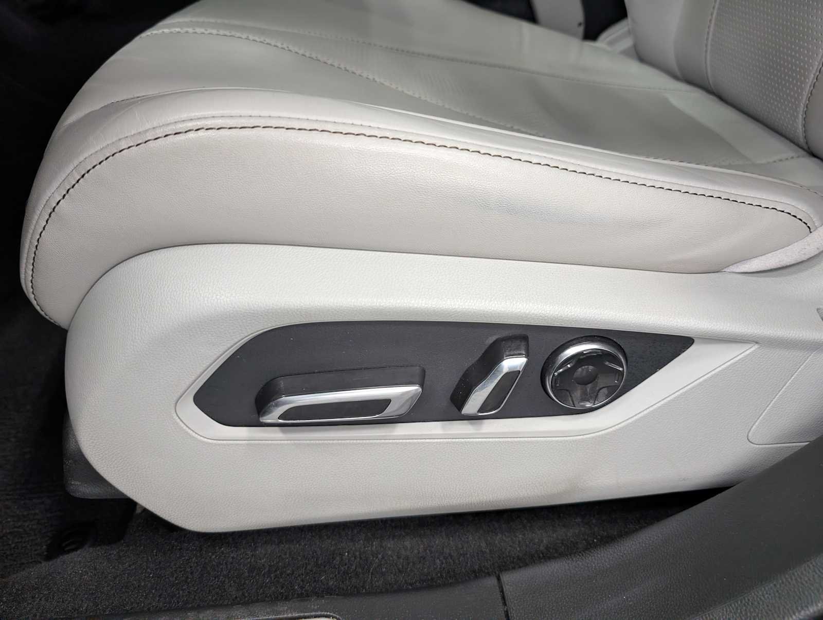 Used 2020 Modern Steel Metallic Acura SH-AWD with Technology Package image 38