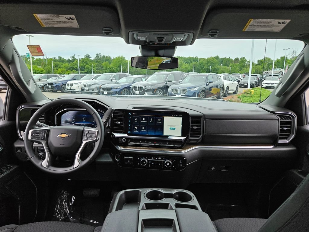 Used 2023 Summit White Chevrolet LT image 16