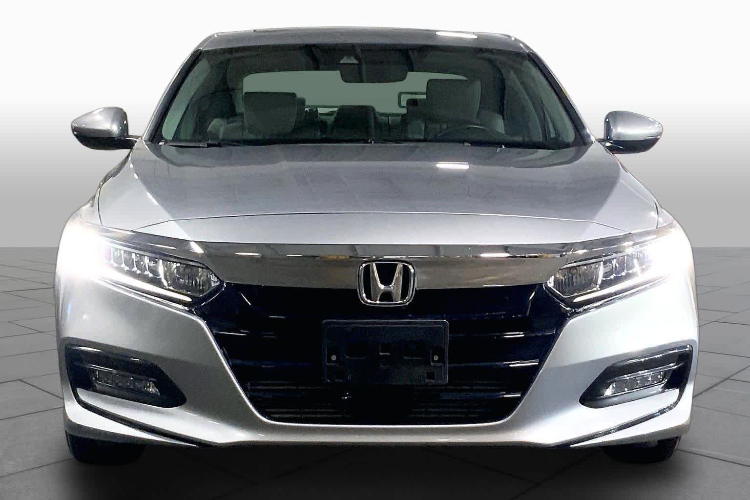 Used 2019 Lunar Silver Metallic Honda EX-L 2.0T image 4