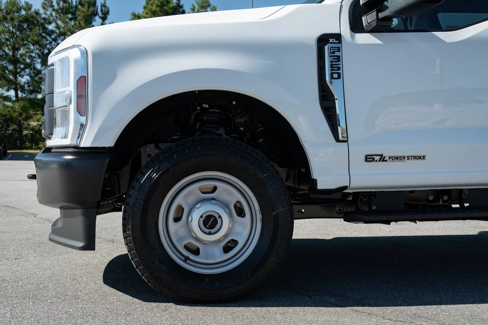 New 2026 Oxford White Ford F-350® XL image 4