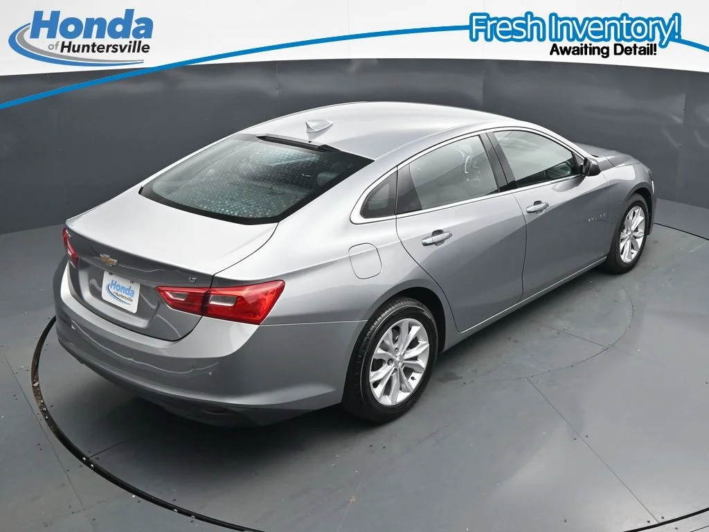 Used 2025 Sterling Gray Metallic Chevrolet LT image 25