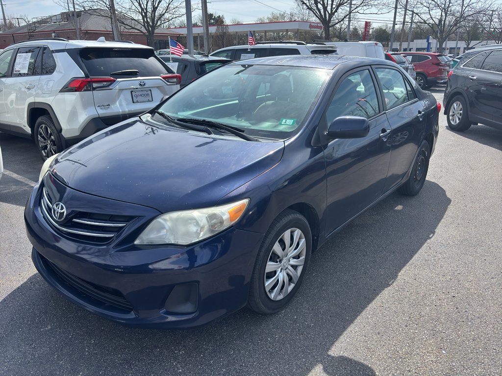 Used 2013 Toyota Corolla LE with VIN 2T1BU4EE8DC952913 for sale in Louisville, KY