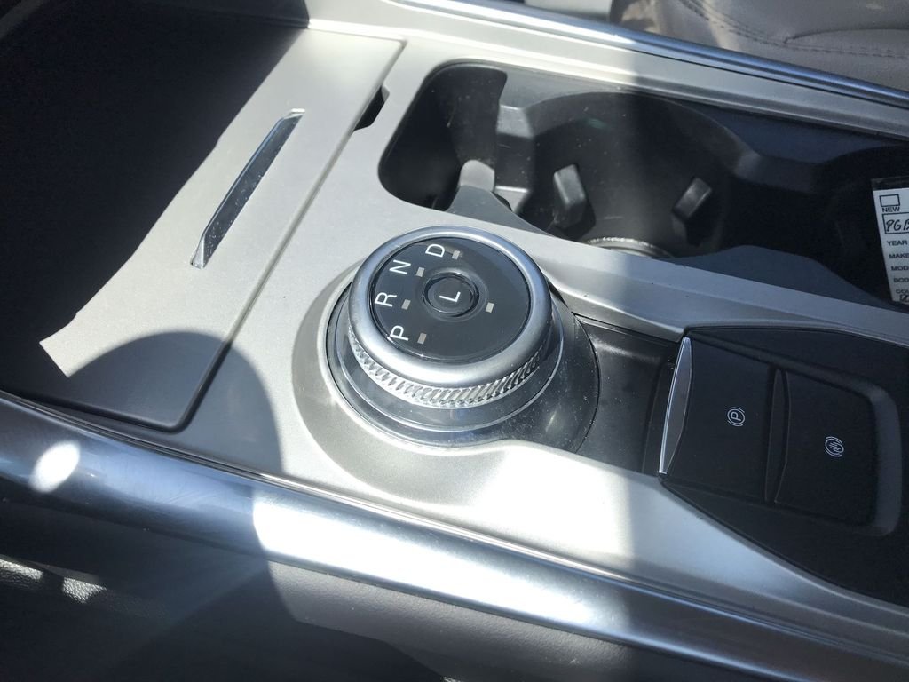 Used 2023 White Ford Limited image 20