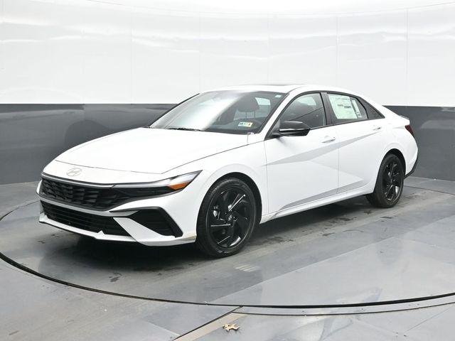 New 2026 White Hyundai SEL Sport Plus image 1