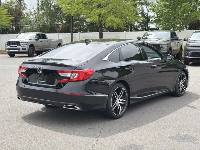 Used 2021 Black Honda Touring 2.0T image 13