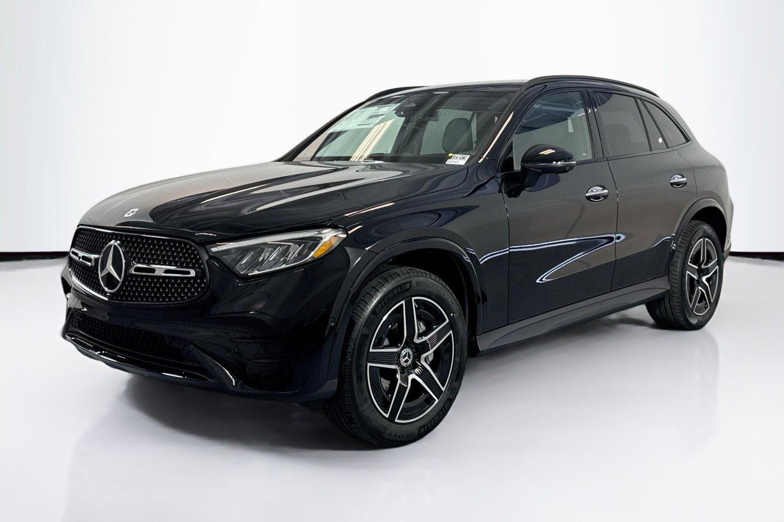 New 2026 Black Mercedes-Benz GLC 300 image 1