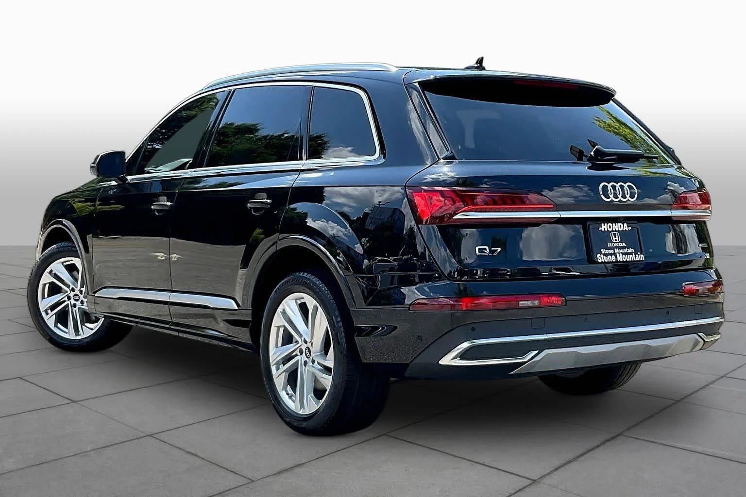 Used 2023 Mythos Black Metallic Audi Premium Plus image 24