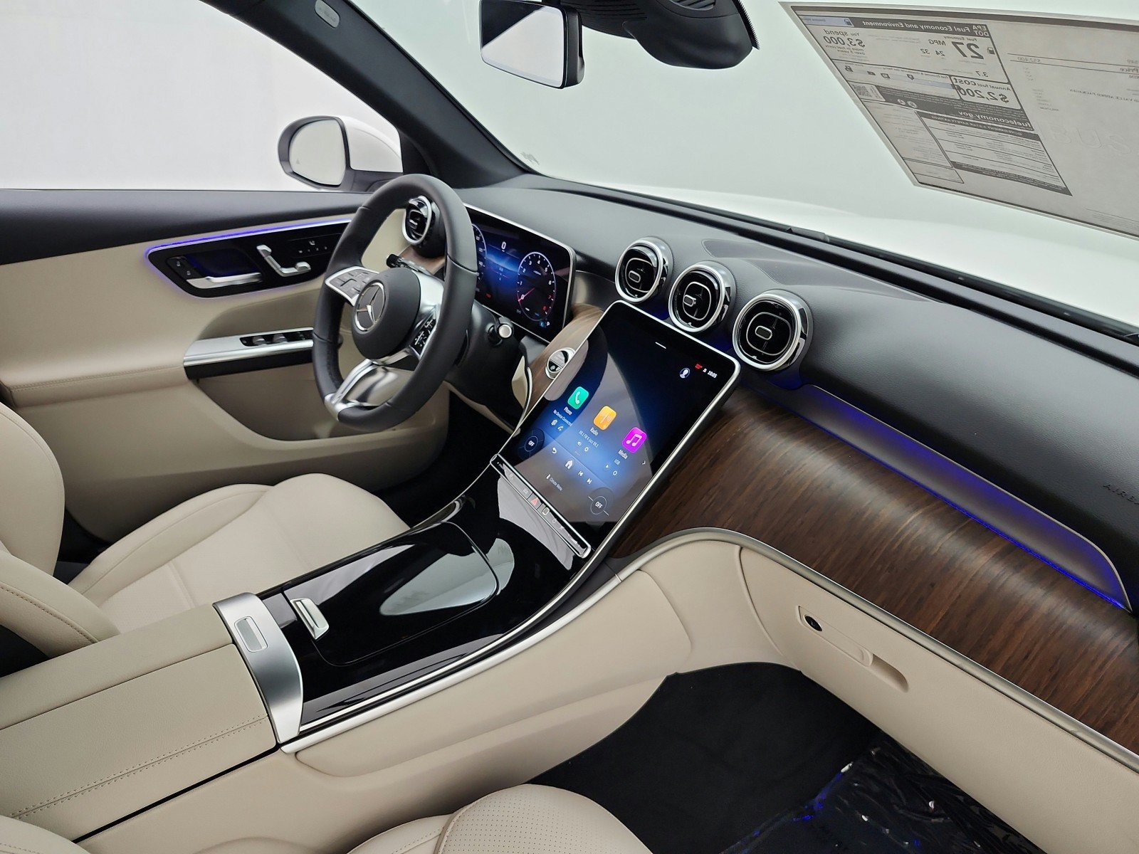 New 2027 Polar White Mercedes-Benz GLC 300 SUV image 34