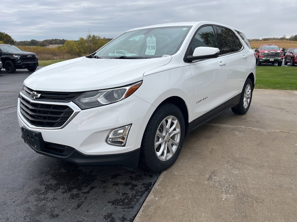 2018 Chevrolet Equinox LT photo 3