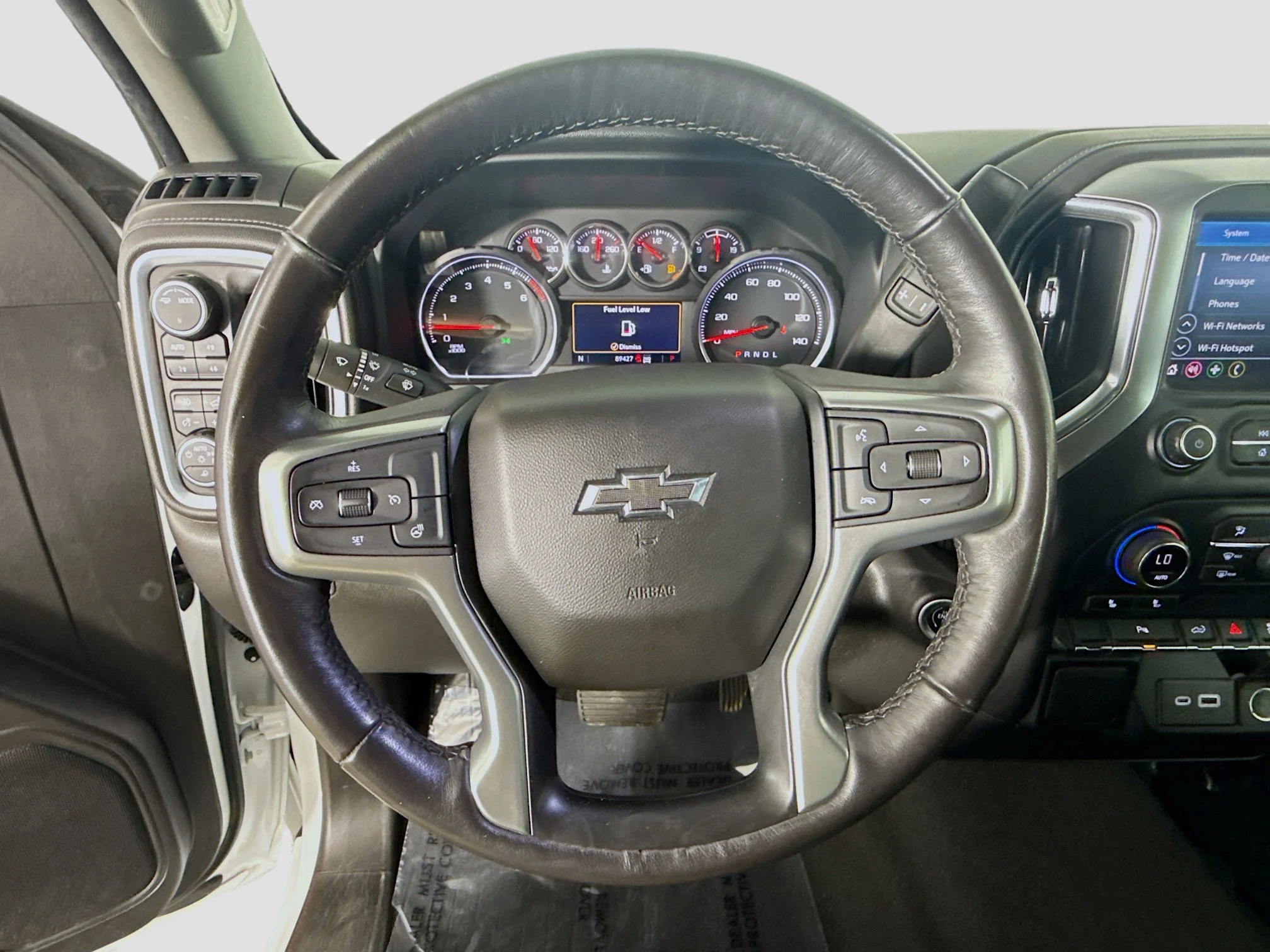 Used 2022 Summit White Chevrolet RST image 9