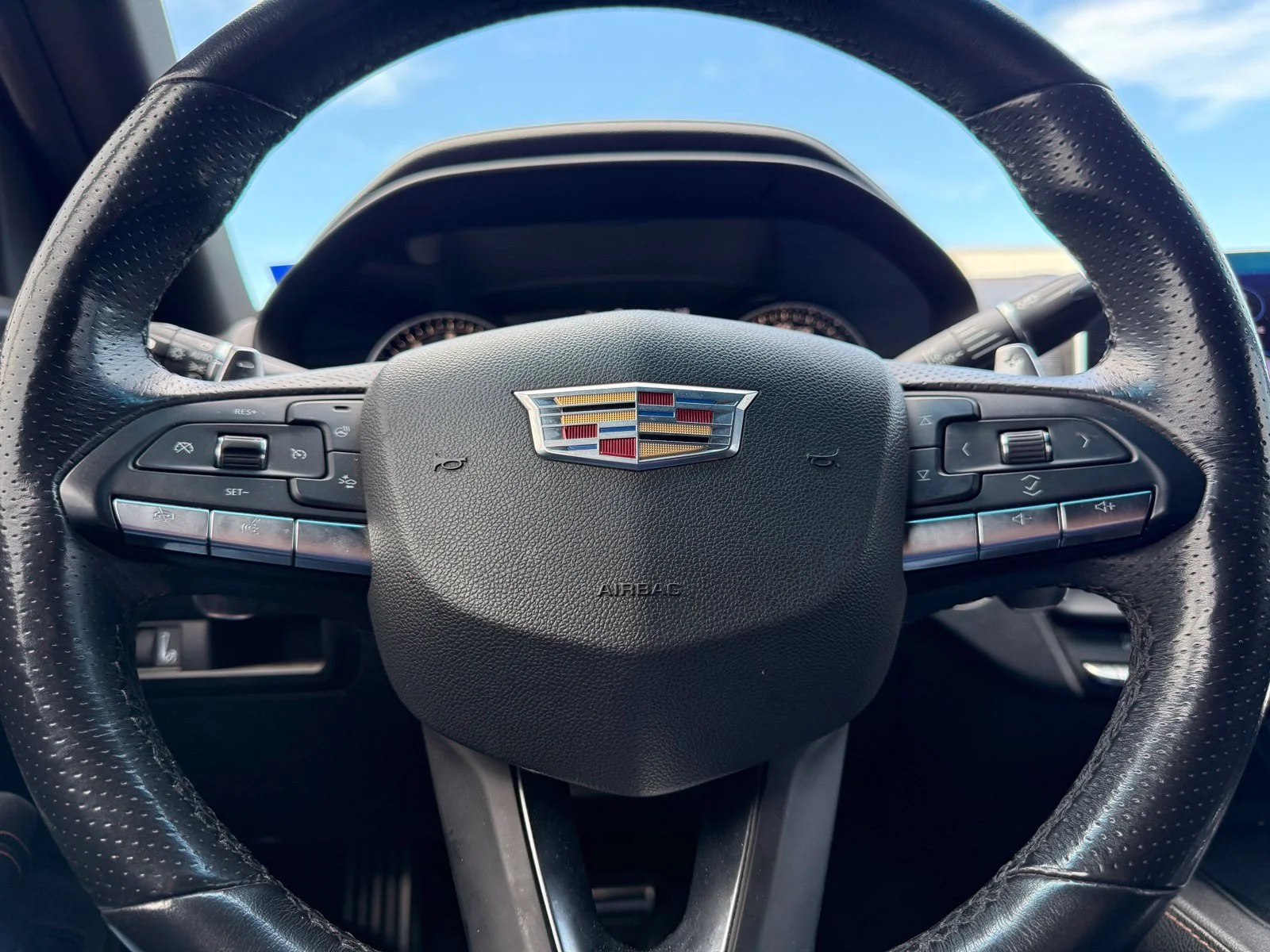 Used 2020 Gray Cadillac Sport image 9