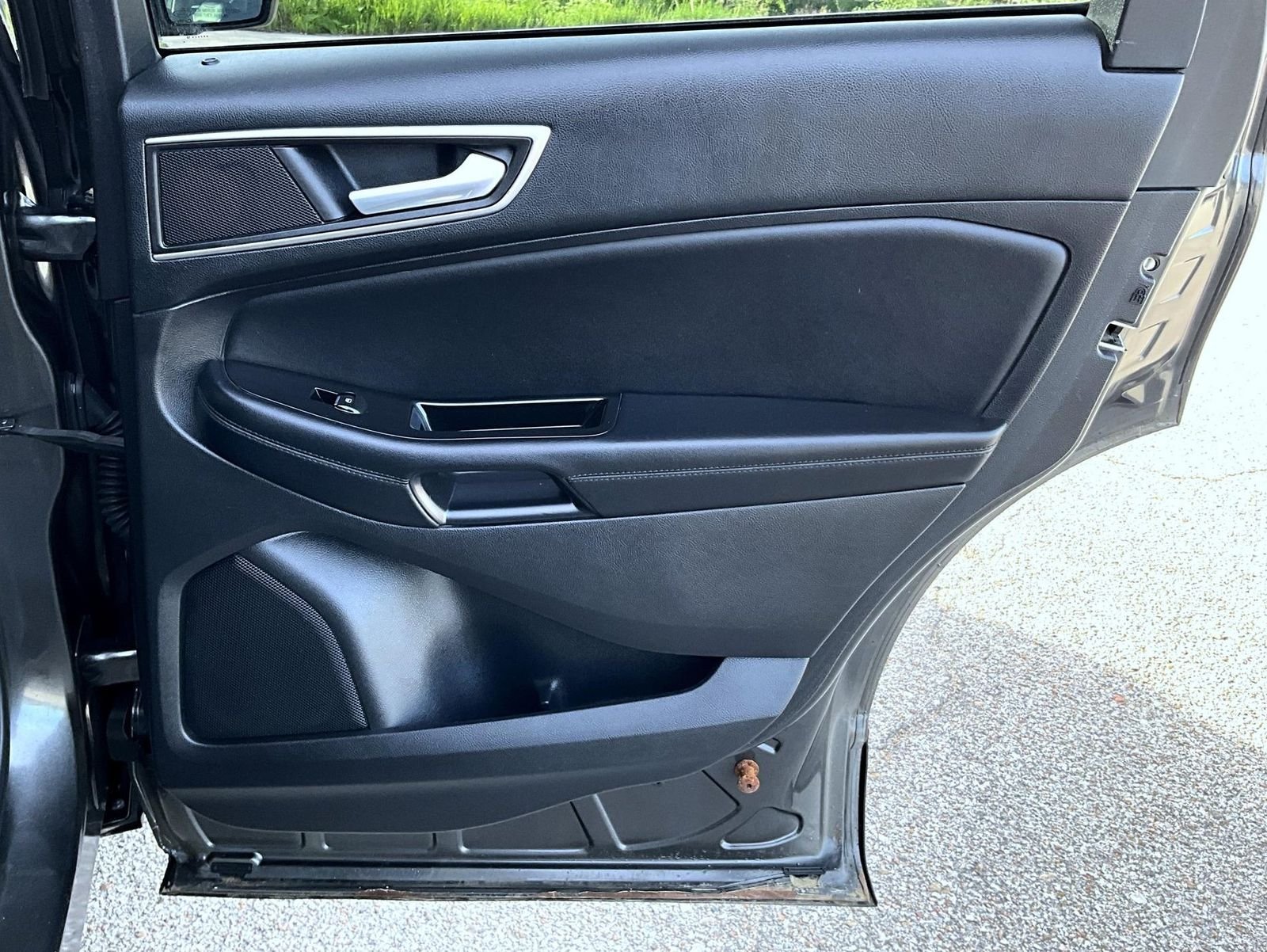 Used 2016 Gray Ford SEL image 19