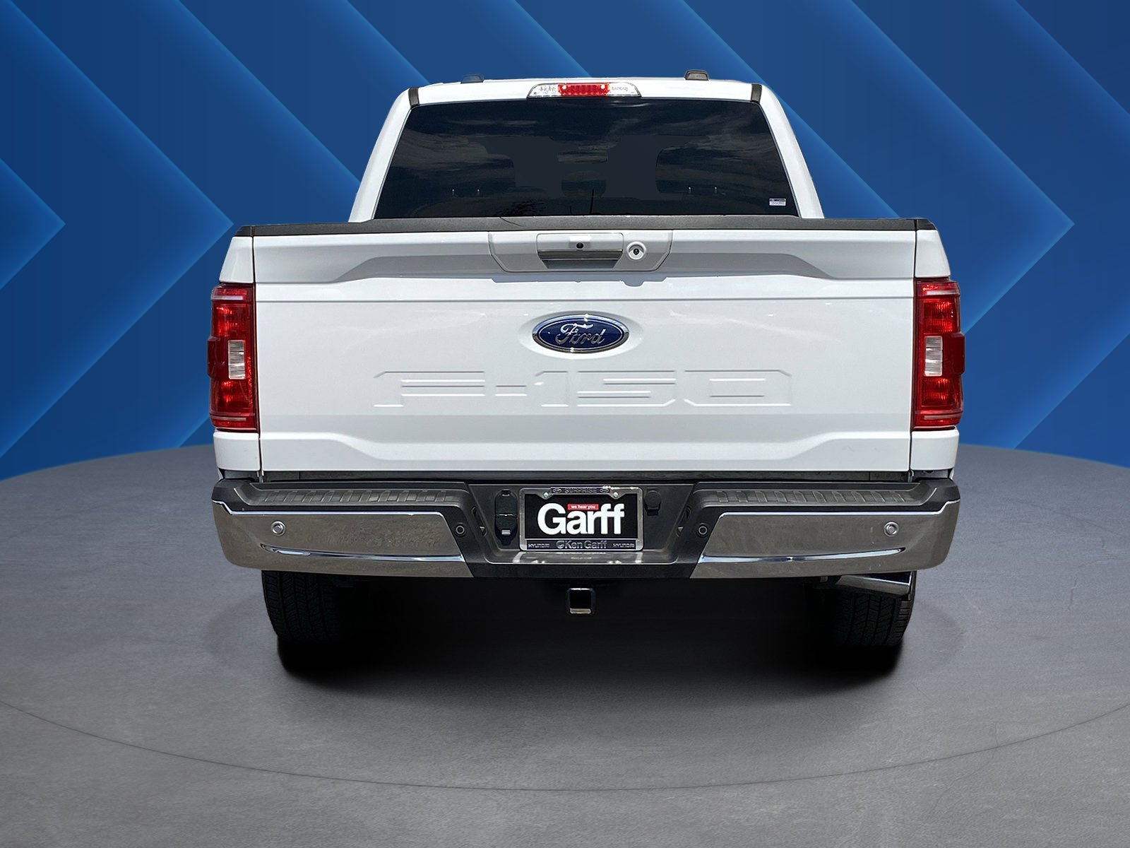 Used 2021 Oxford White Ford XLT image 4