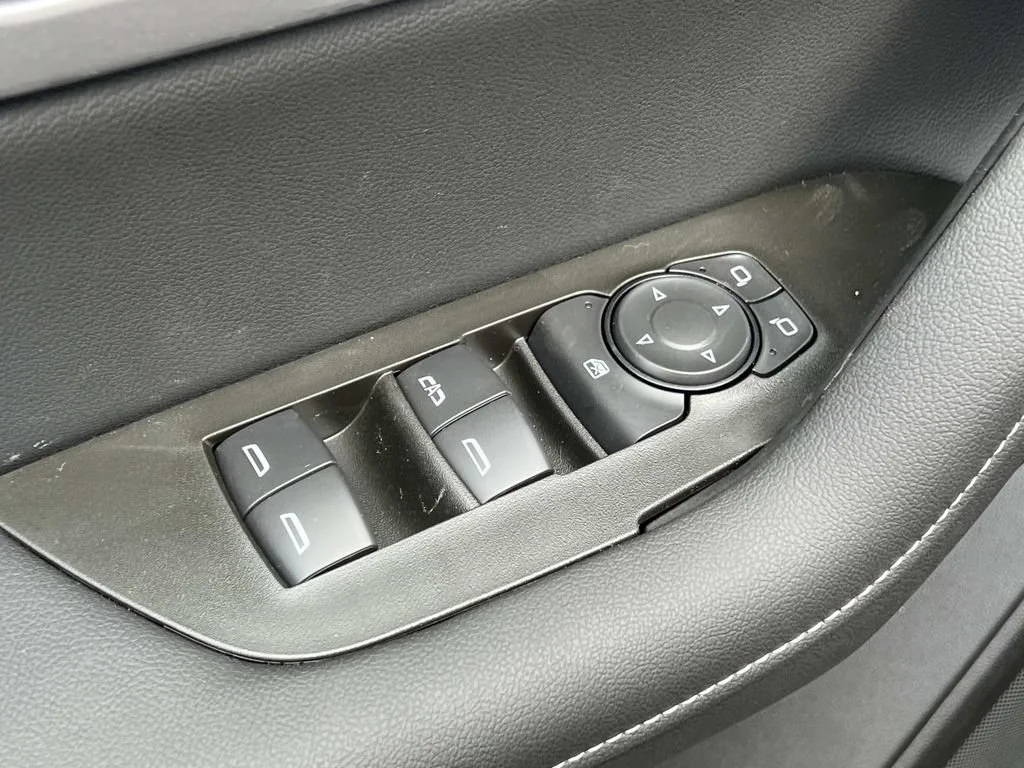 2026 Chevrolet Blazer 2LT - Photo 11