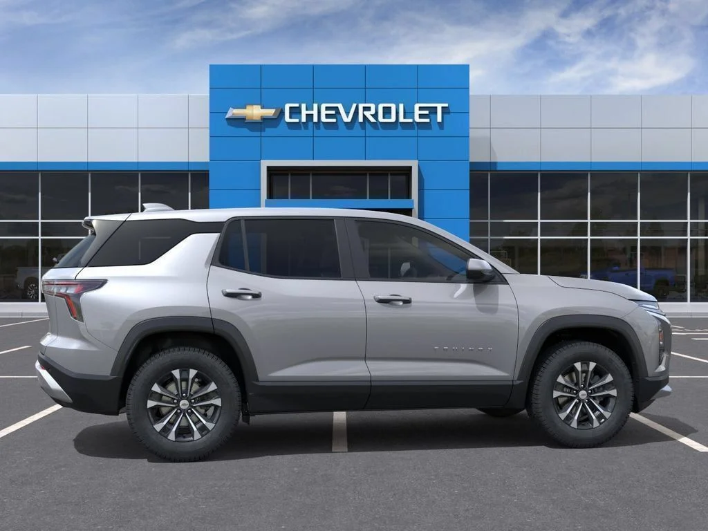 New 2027 Gray Chevrolet LT image 5