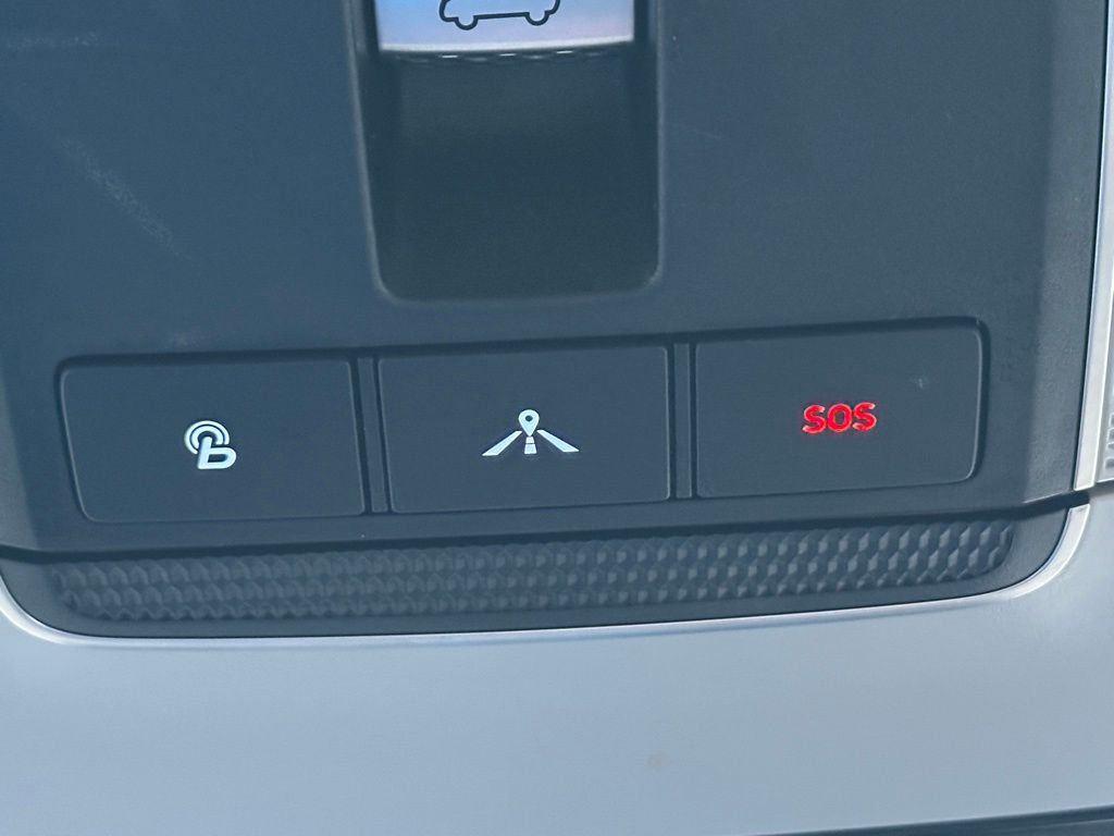 Certified Used 2022 Black Hyundai Limited image 20