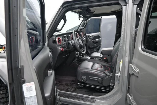 Used 2023 Gray Jeep Sport S image 15