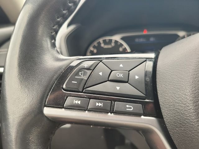 Used 2019 Blue Nissan 2.5 SV image 28