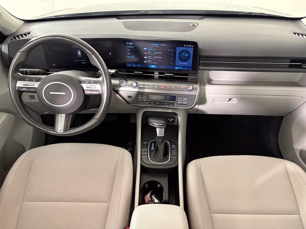 Used 2024 Black Hyundai SEL image 33
