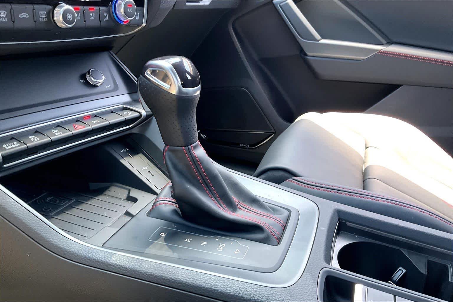 Used 2025 Daytona Gray Pearl Effect Audi S line Premium Plus image 17
