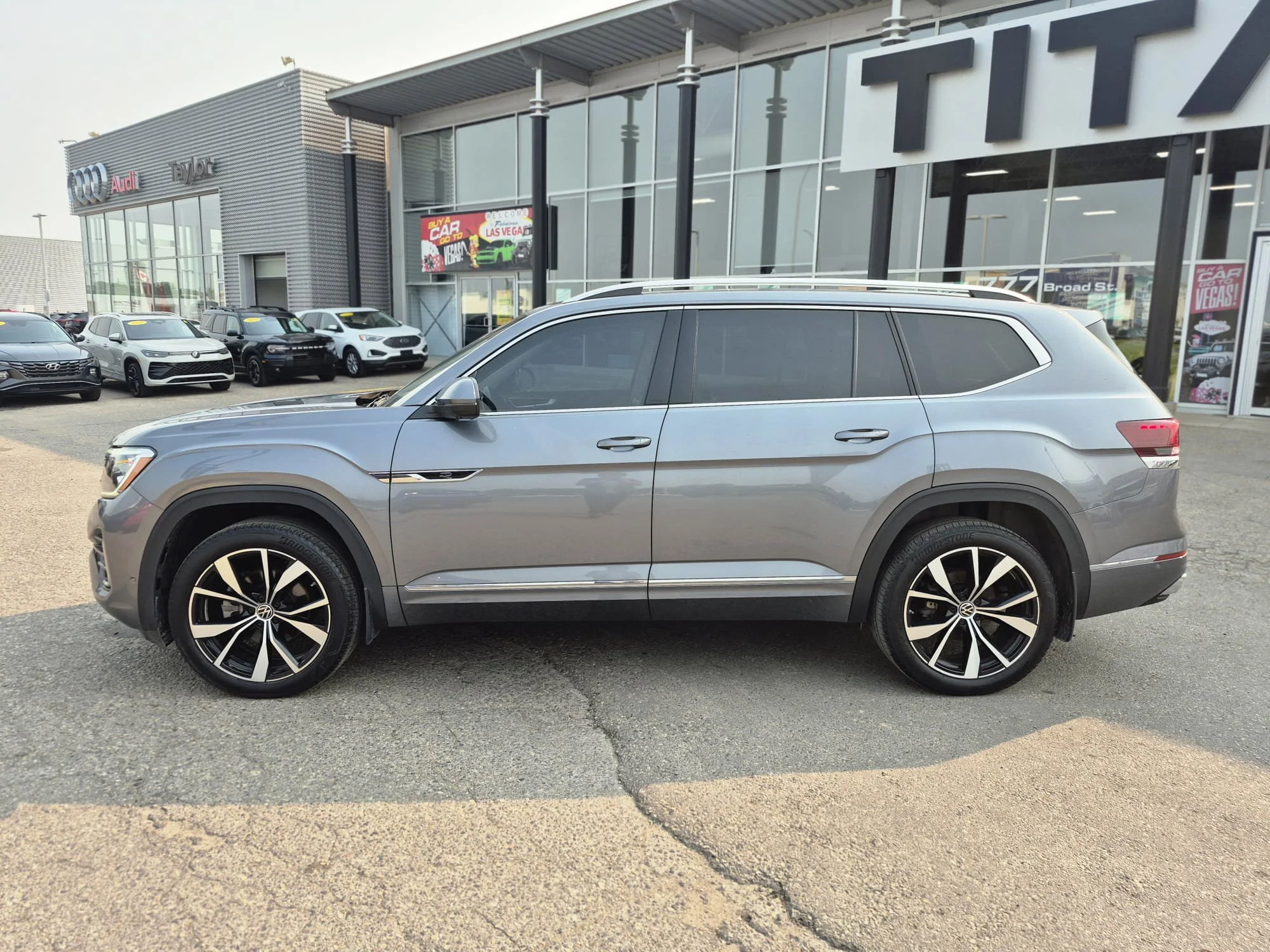 Certified Used 2024 Platinum Gray Metallic Volkswagen Execline AWD*7 Pass | Adaptive Cruise | Remote Start | Nav | 360 Cam | Cooled Leather | Pano Roof image 12