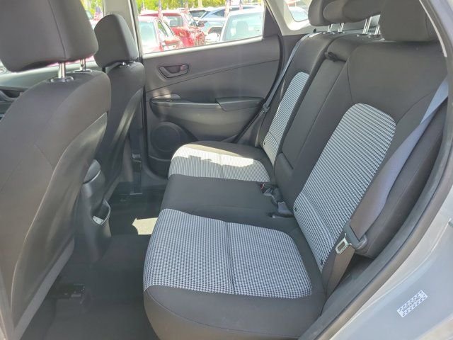 2023 Hyundai Kona SE - Photo 7