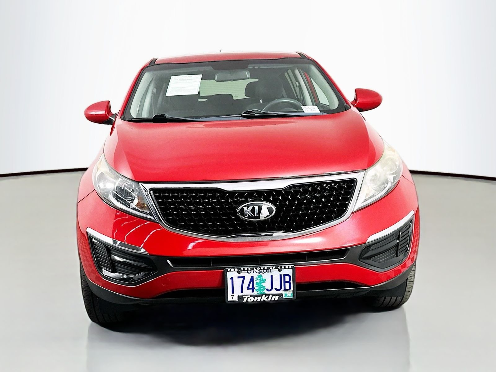 Used 2014 Signal Red Kia LX image 2