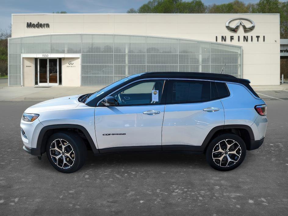 Used 2025 Silver Zynith Metallic Clearcoat Jeep Limited image 6