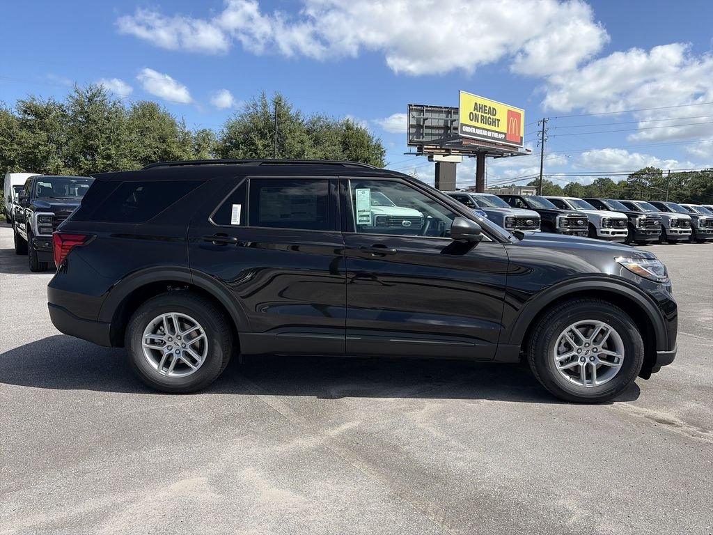 New 2027 Agate Black Metallic Ford Active image 8