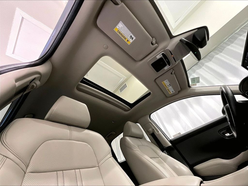 Used 2024 Gray Honda EX-L image 22