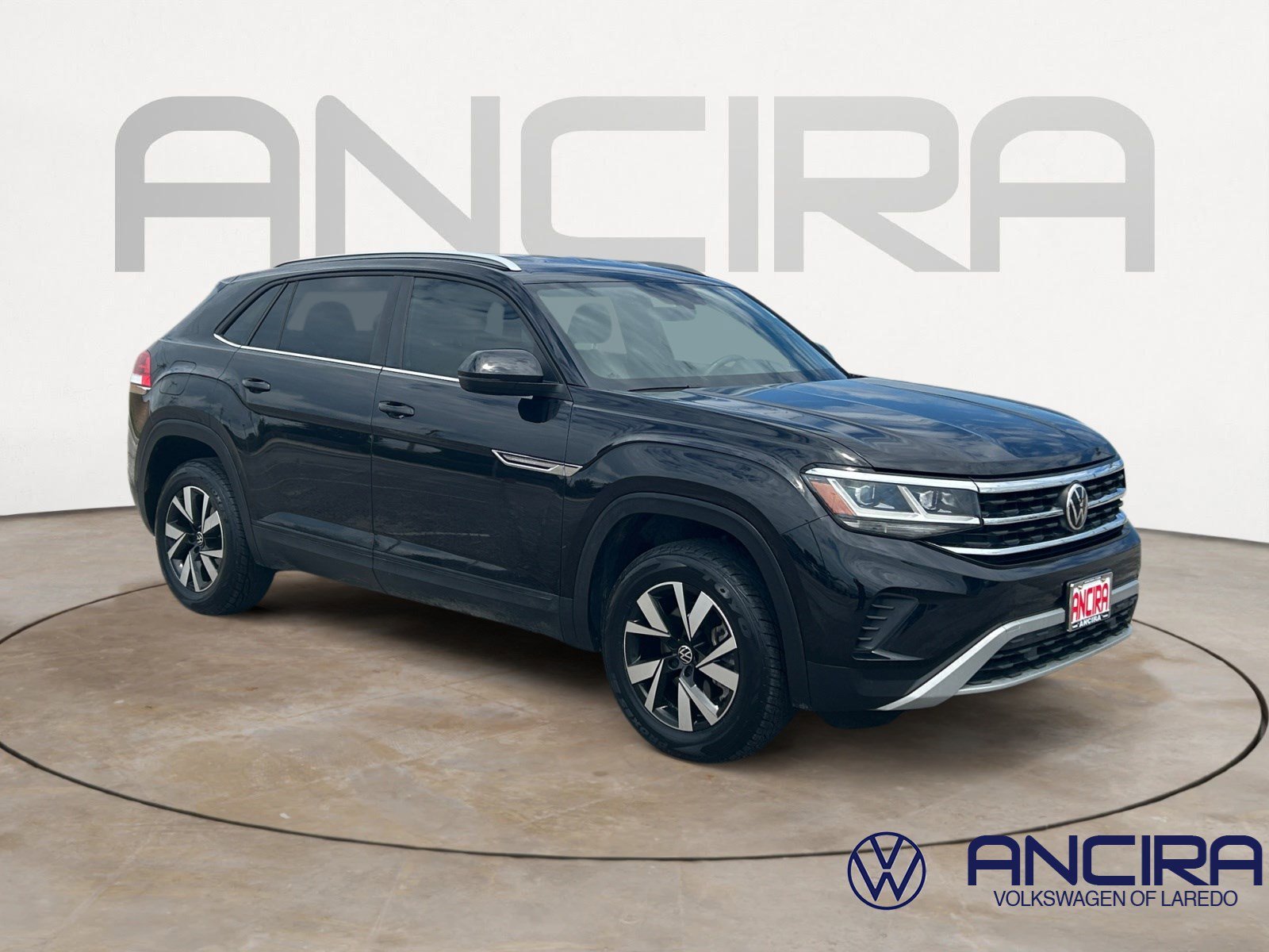 2022 Volkswagen Atlas Cross Sport 2.0T SE's photo