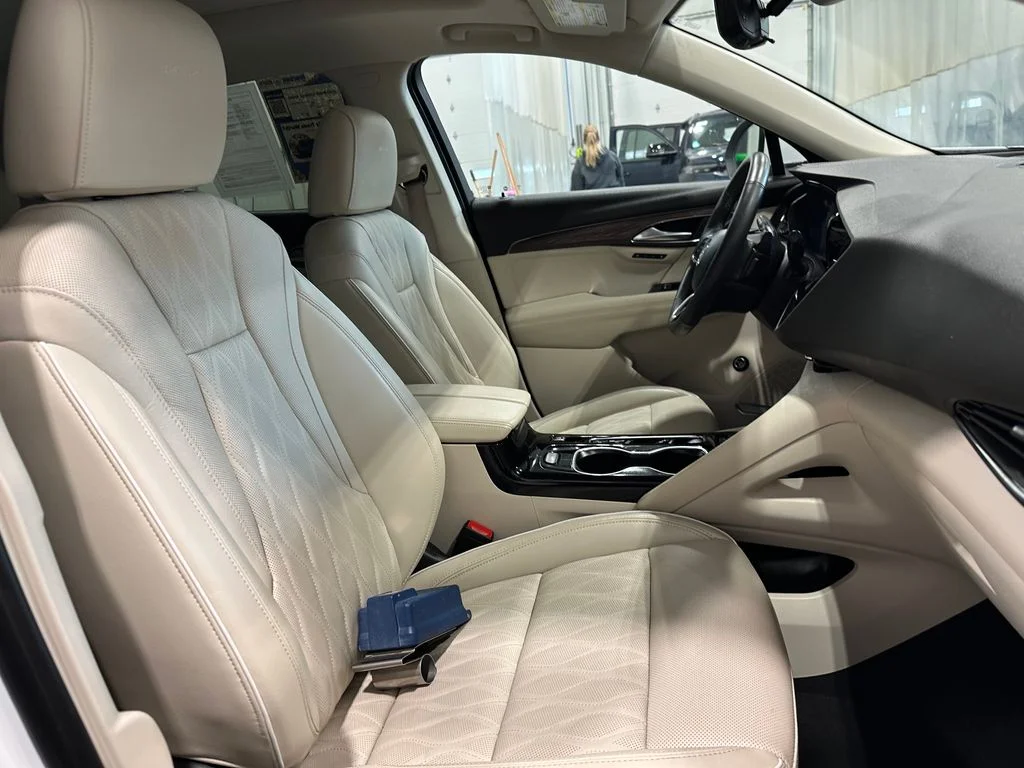 Used 2023 White Buick Avenir image 33