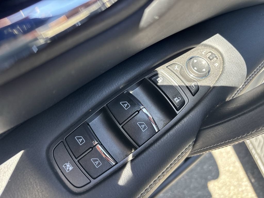 Used 2021 Black INFINITI Sensory image 15