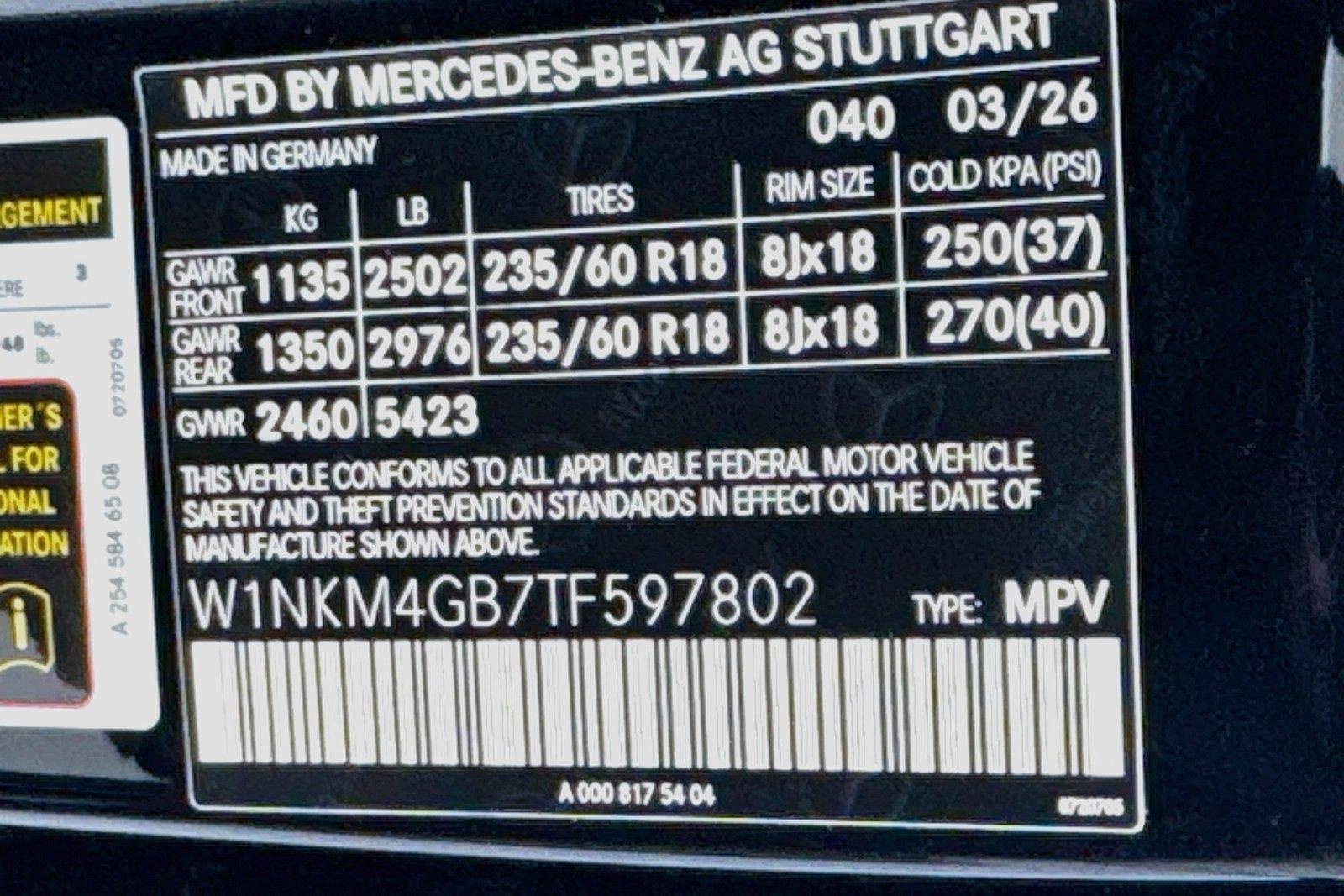 New 2026 Black Mercedes-Benz GLC 300 image 30