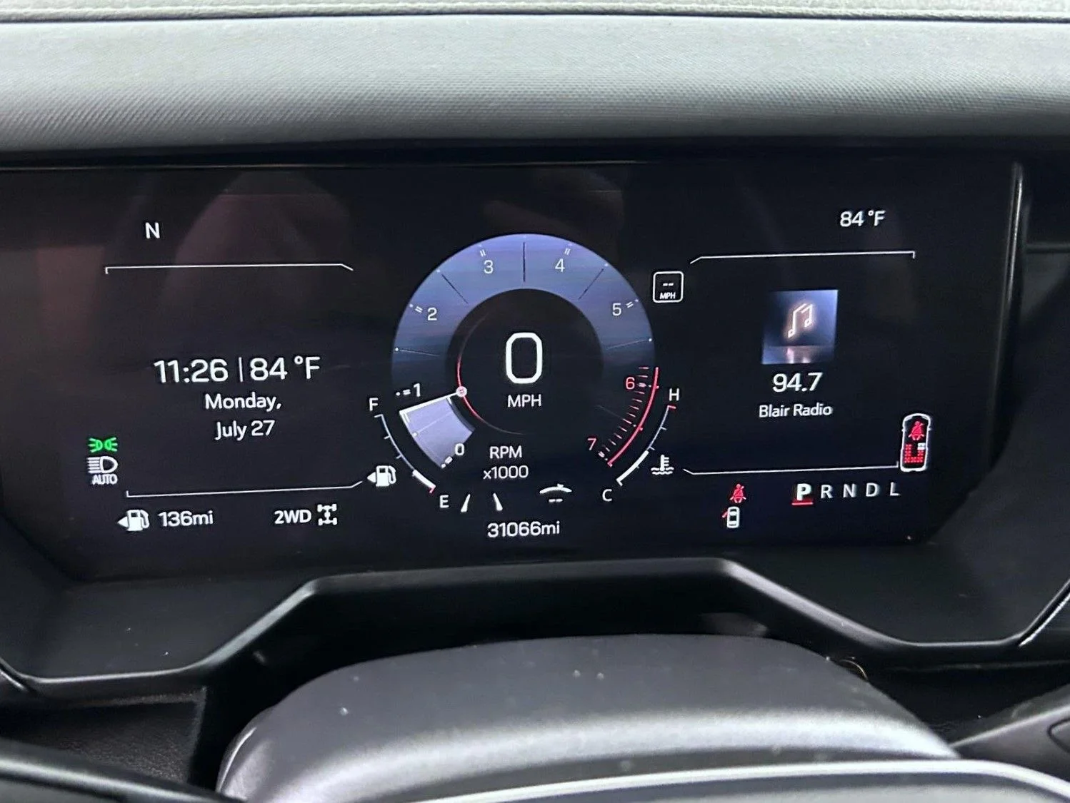 Used 2025 White GMC AT4 image 14