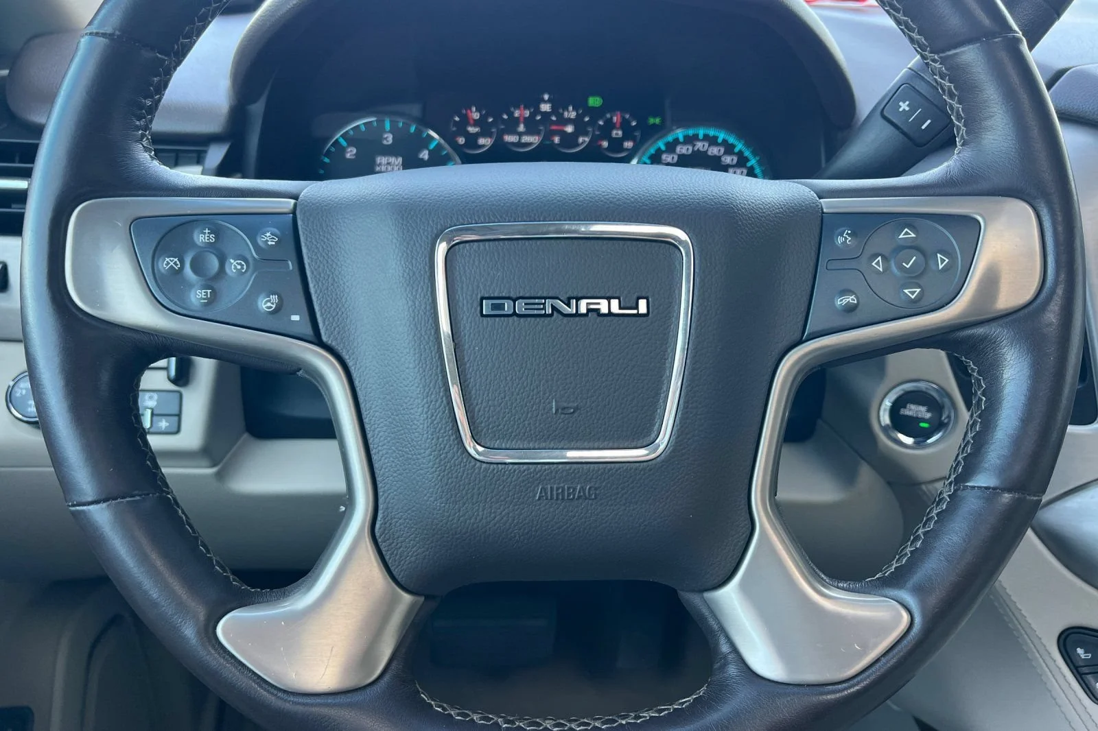 Used 2019 ONYX BLACK GMC Denali image 26