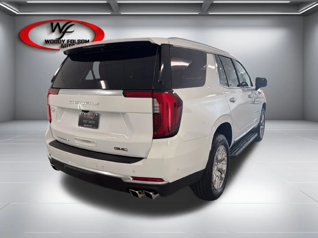 Used 2025 Summit White GMC Denali image 6