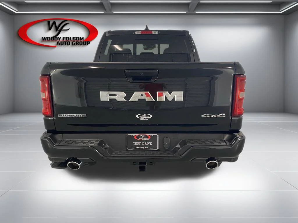 New 2026 Diamond Black Crystal Pearl-Coat Exterior Paint RAM Big Horn/Lone Star image 11