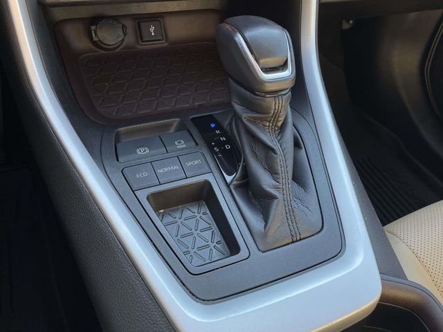 2021 Toyota RAV4 Limited - Photo 31