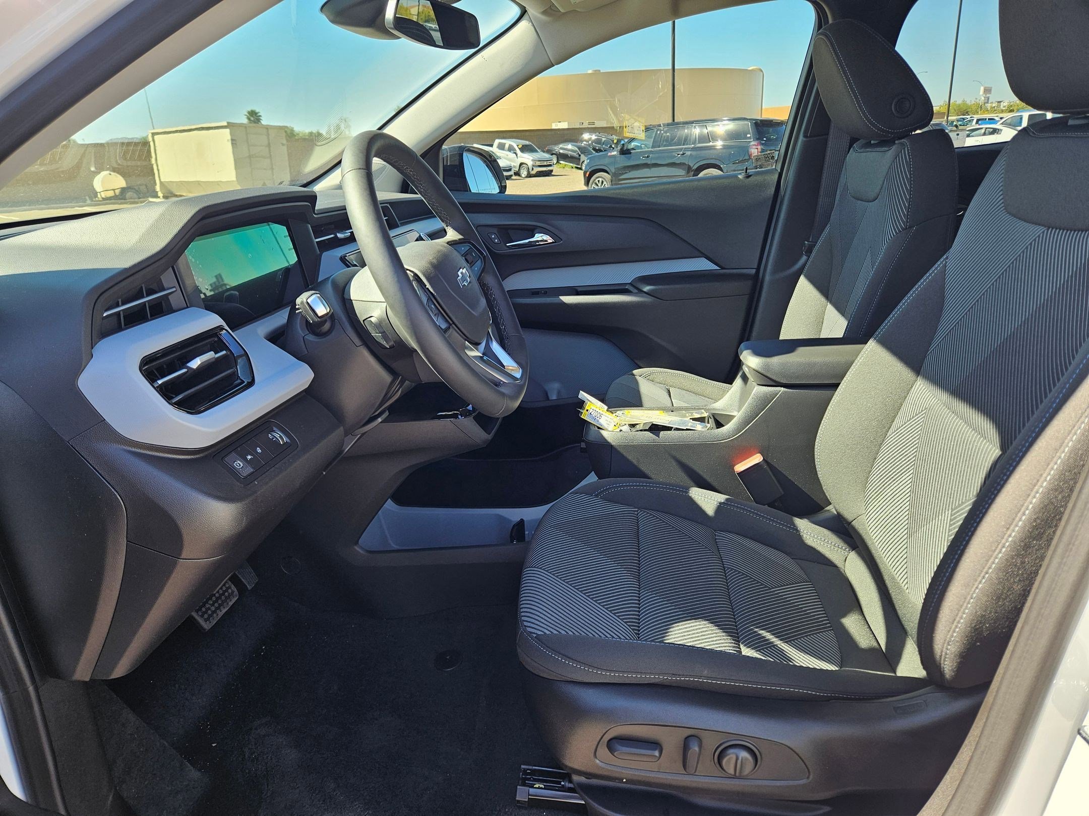 2027 Chevrolet Bolt LT - Photo 17