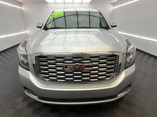 Used 2019 Silver GMC Denali image 2