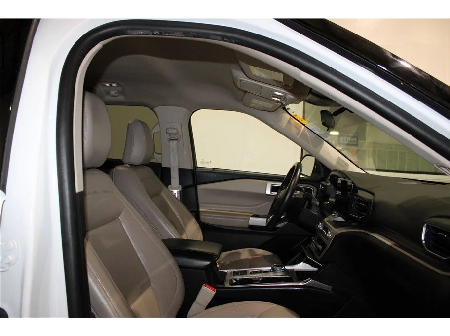 Used 2022 White Ford XLT image 25