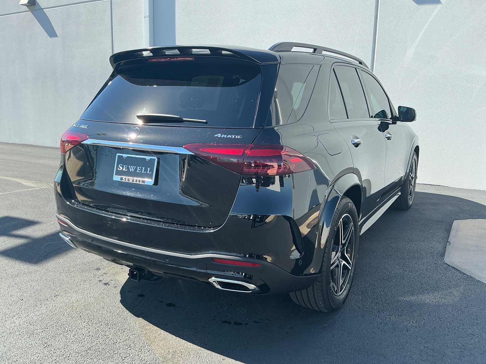 Certified Used 2026 Obsidian Black Metallic Mercedes-Benz GLE 350 image 4