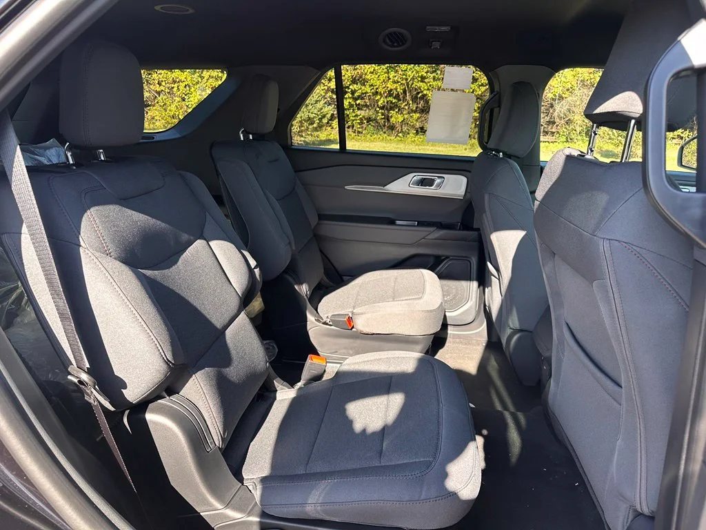 New 2027 Agate Black Metallic Ford Active image 18