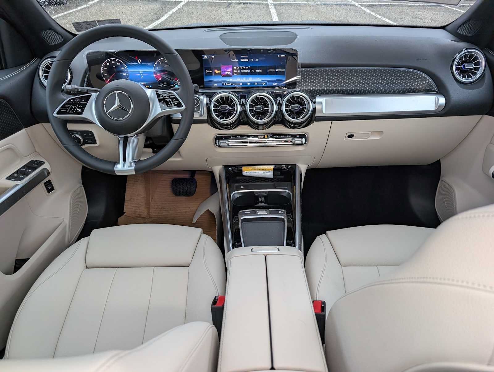 New 2026 Mountain Grey Metallic Mercedes-Benz GLB 250 image 12