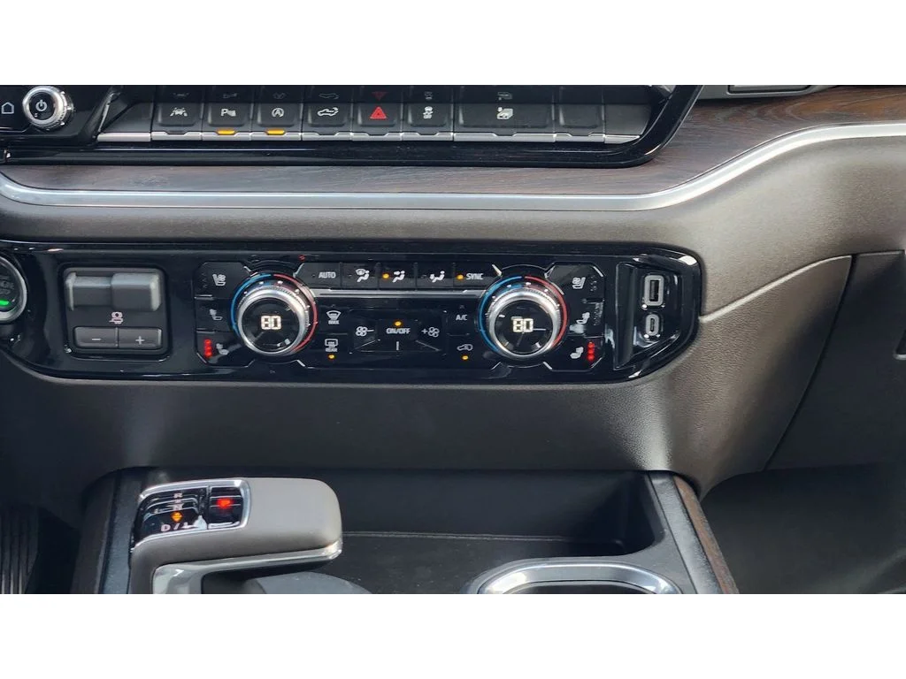 2026 GMC Sierra 1500 SLT - Photo 22