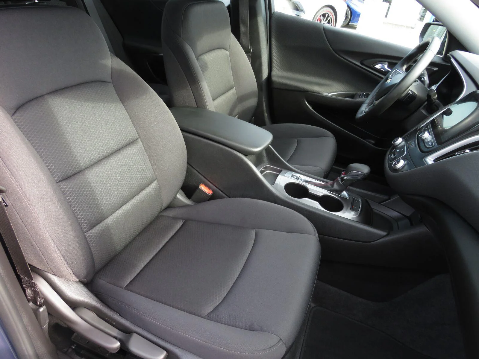 Used 2025 Night Shade Metallic Chevrolet RS image 17