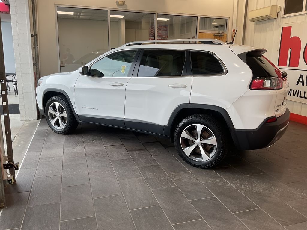 Used 2021 White Jeep Limited image 5