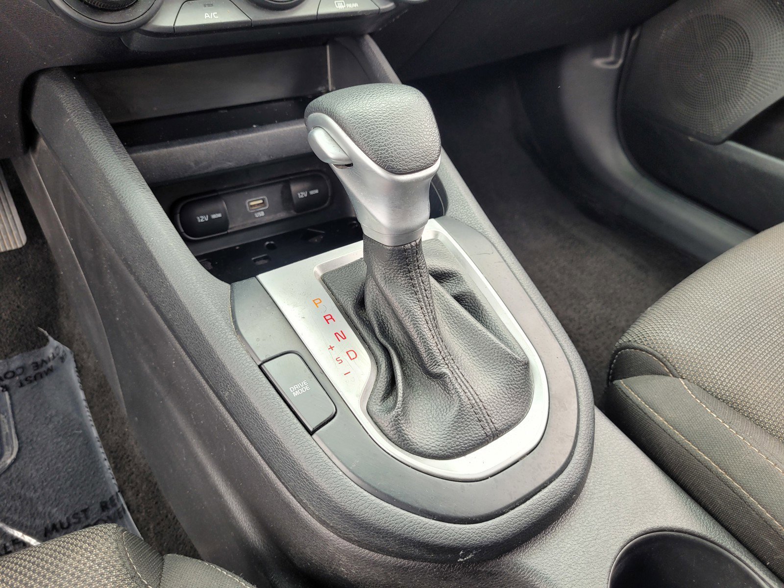 Used 2022 Gray Kia LXS image 19